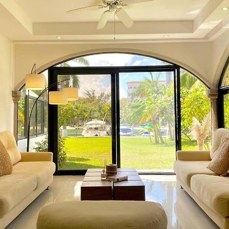 Charming Lagoon Front Villa By Casa Paraiso Cancún Eksteriør billede